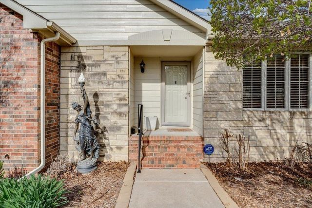 249 S Maple Dunes Ct, Wichita, KS 67235