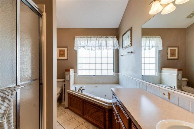 249 S Maple Dunes Ct, Wichita, KS 67235