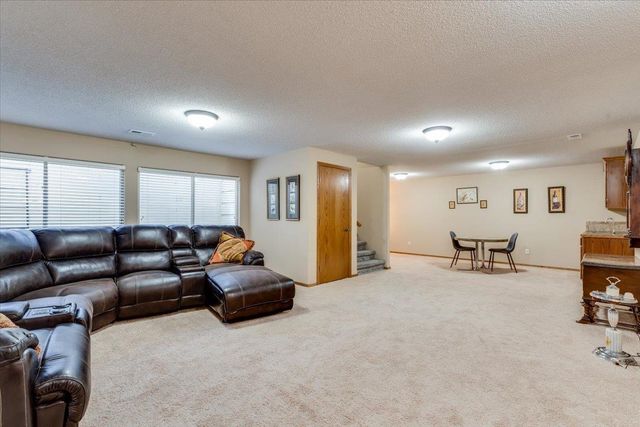 249 S Maple Dunes Ct, Wichita, KS 67235