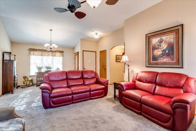 249 S Maple Dunes Ct, Wichita, KS 67235