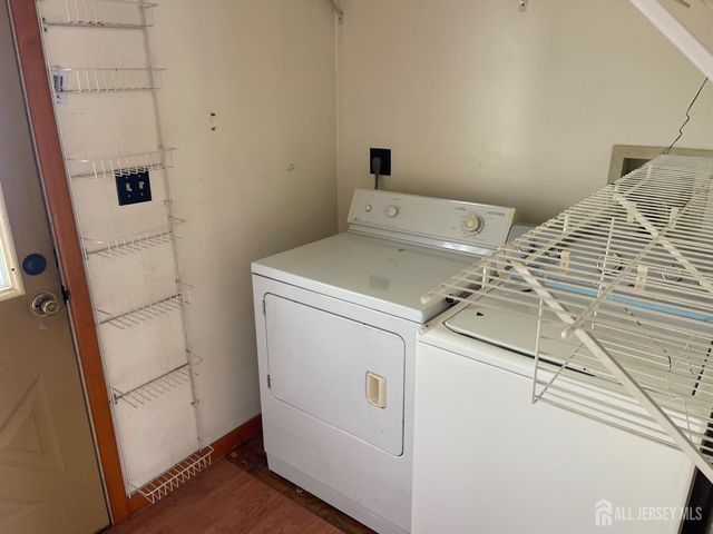 226 Wellington Place, Edison, NJ 08817