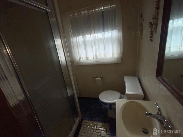 226 Wellington Place, Edison, NJ 08817