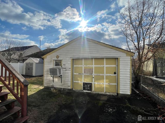 226 Wellington Place, Edison, NJ 08817