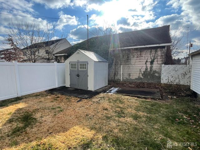 226 Wellington Place, Edison, NJ 08817