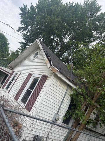 1425 Knight Avenue, Flint, MI 48503