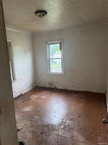 1425 Knight Avenue, Flint, MI 48503