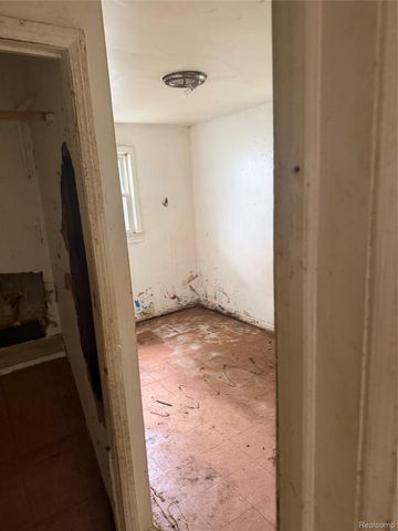 1425 Knight Avenue, Flint, MI 48503