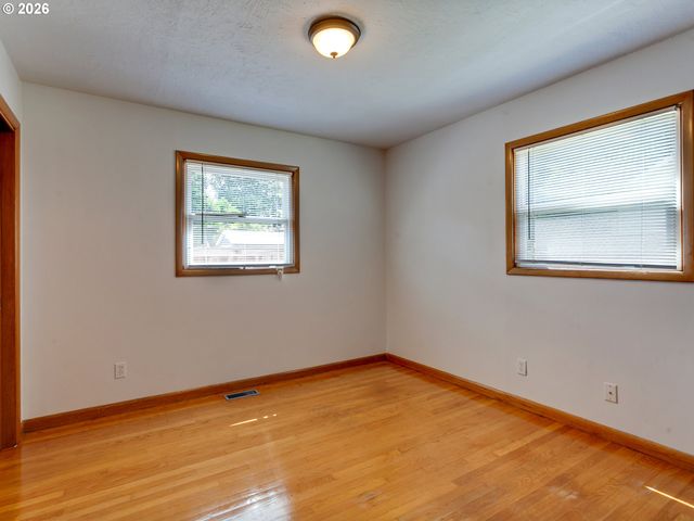 4034 Se REX St, Portland, OR 97202