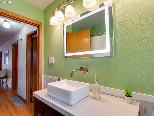 4034 Se REX St, Portland, OR 97202