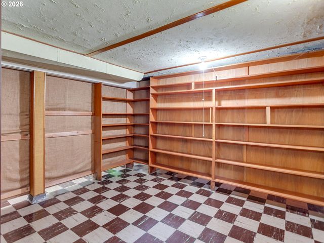 4034 Se REX St, Portland, OR 97202