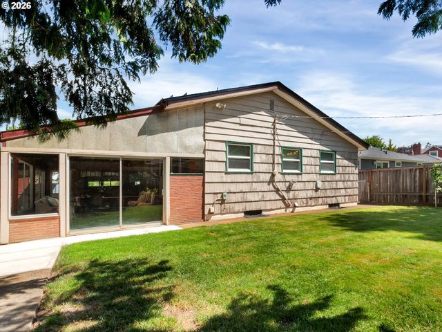 4034 Se REX St, Portland, OR 97202