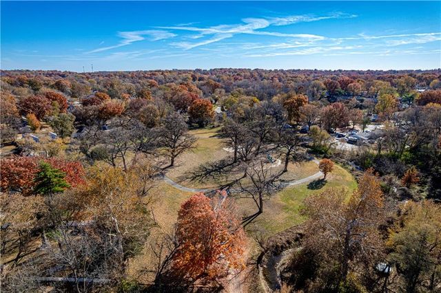 2925 S Norwood Avenue, Independence, MO 64052