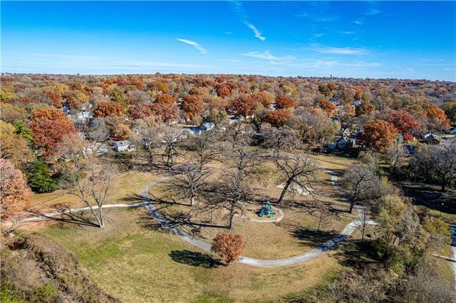 2925 S Norwood Avenue, Independence, MO 64052