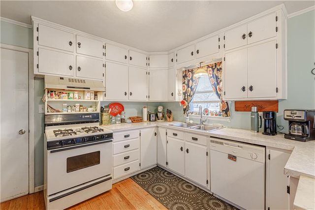 2925 S Norwood Avenue, Independence, MO 64052