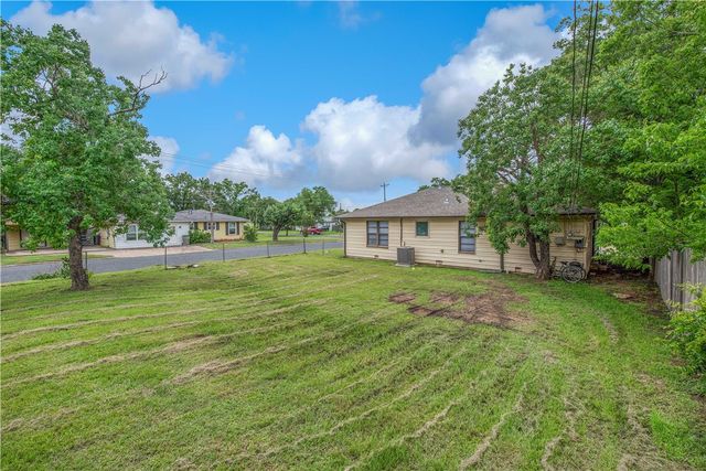 1510 Burt Street, Bryan, TX 77802