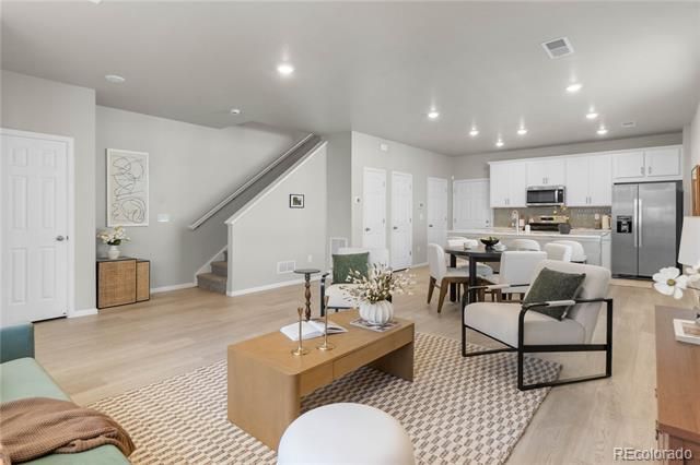 5077 S Robb Street, Littleton, CO 80127