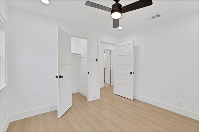 1520 Valley View Street, Mesquite, TX 75149