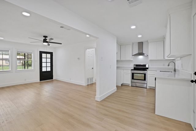 1520 Valley View Street, Mesquite, TX 75149
