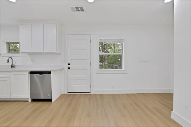 1520 Valley View Street, Mesquite, TX 75149