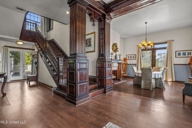 1096 Beach Boulevard, Biloxi, MS 39530