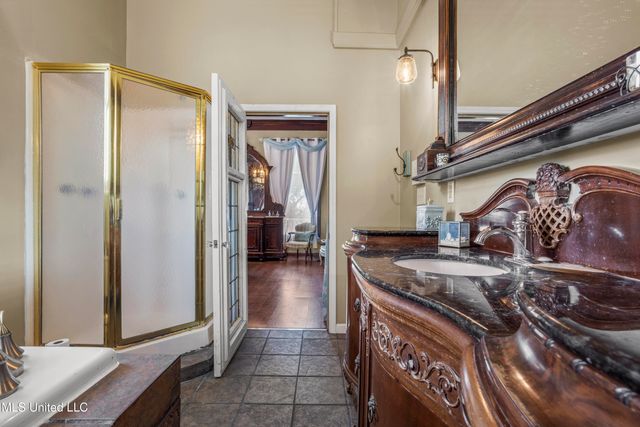 1096 Beach Boulevard, Biloxi, MS 39530