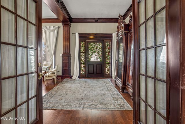 1096 Beach Boulevard, Biloxi, MS 39530