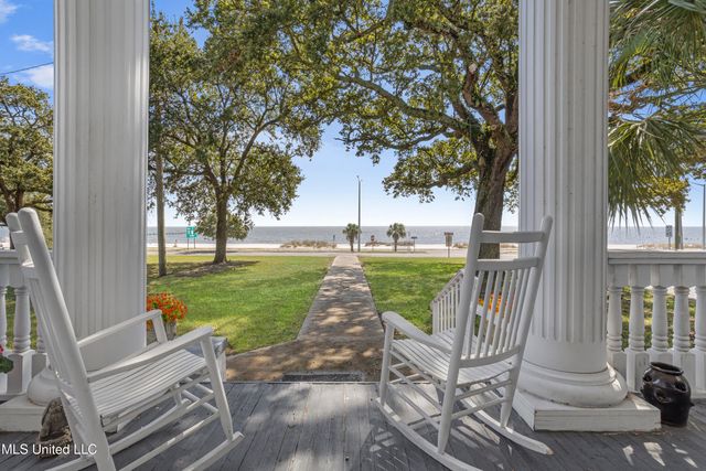 1096 Beach Boulevard, Biloxi, MS 39530