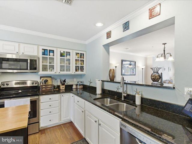4013 SEAGATE SQ, Chesapeake Beach, MD 20732