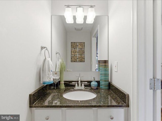4013 SEAGATE SQ, Chesapeake Beach, MD 20732