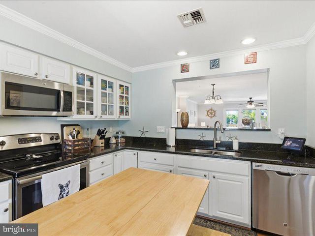 4013 SEAGATE SQ, Chesapeake Beach, MD 20732