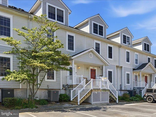 4013 SEAGATE SQ, Chesapeake Beach, MD 20732
