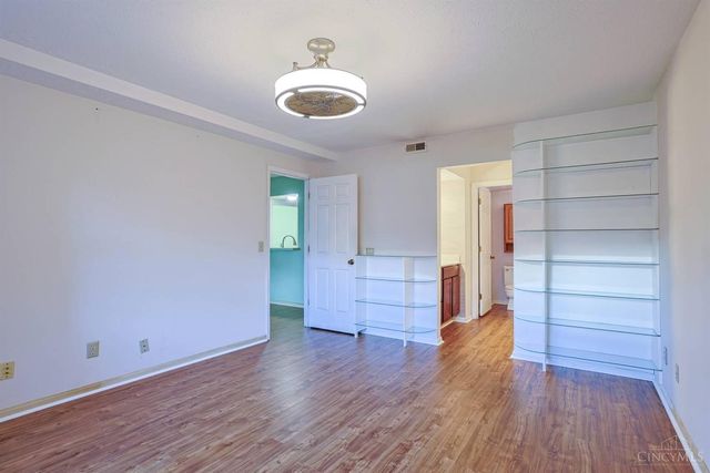 3211 Heritage Square Drive, Colerain Twp, OH 45251