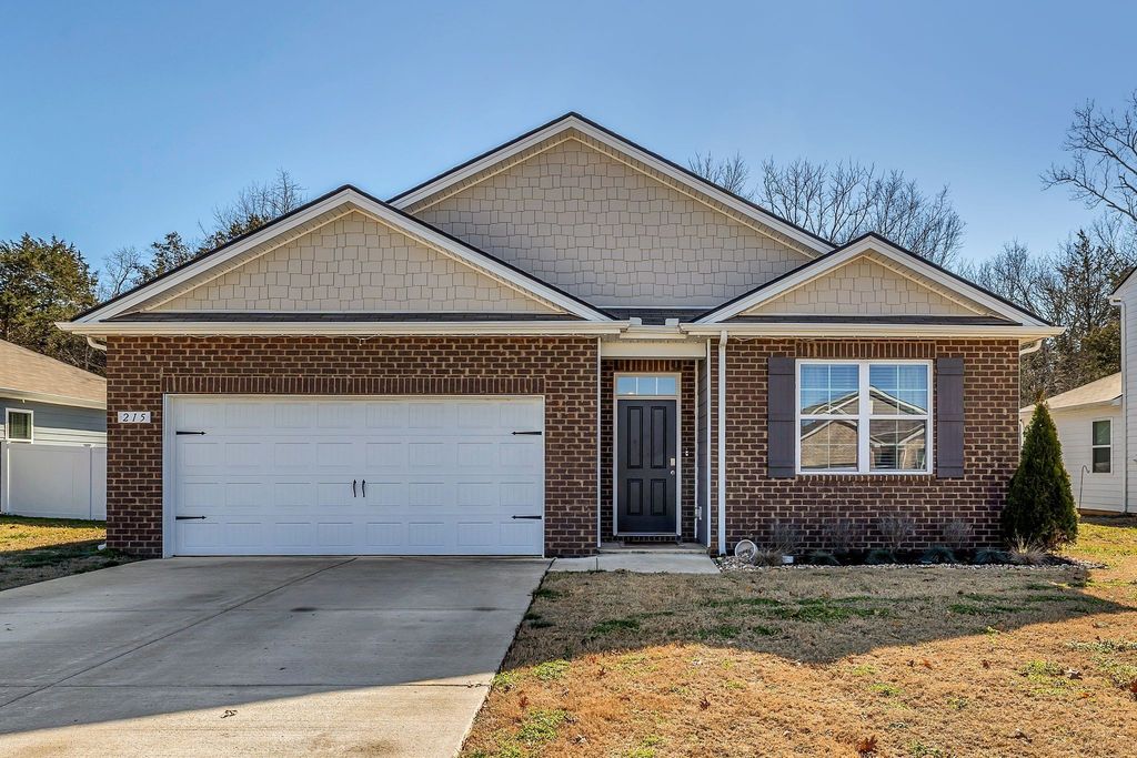 215 Addison Ave, Chapel Hill, TN 37034