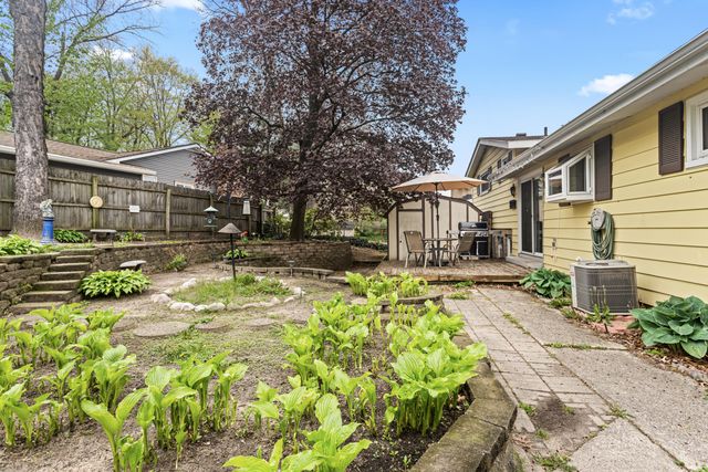 1470 54th Street SE, Kentwood, MI 49508