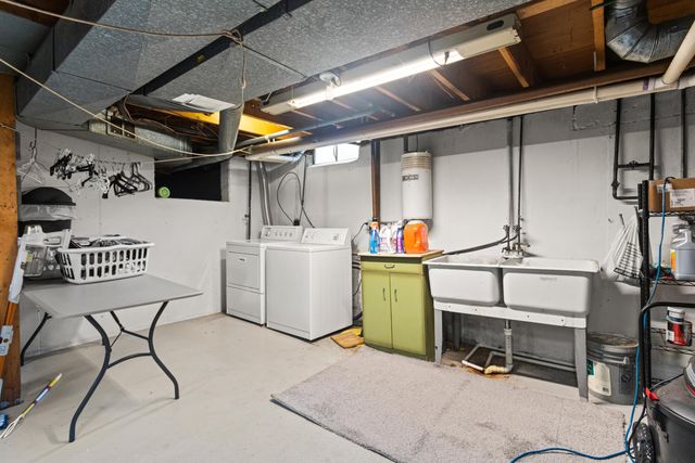 1470 54th Street SE, Kentwood, MI 49508