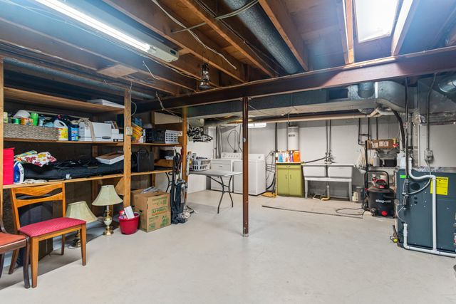 1470 54th Street SE, Kentwood, MI 49508