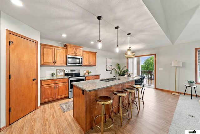 9009 Blacksmith Road, Lincoln, NE 68507