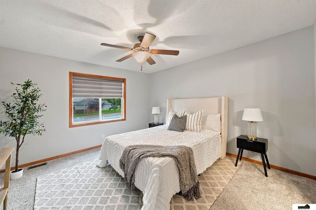 9009 Blacksmith Road, Lincoln, NE 68507