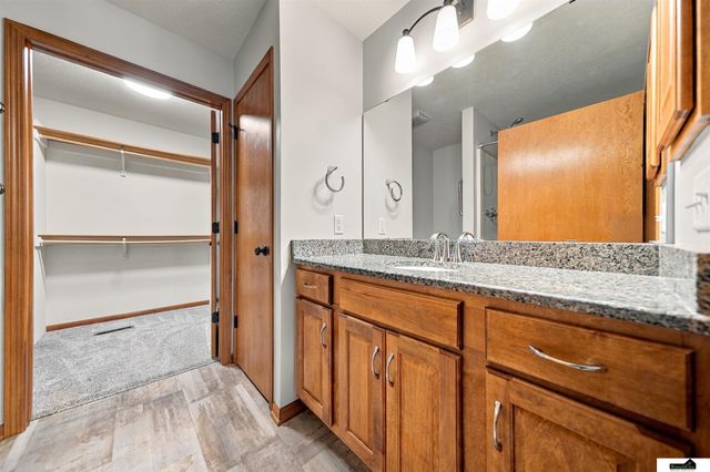 9009 Blacksmith Road, Lincoln, NE 68507