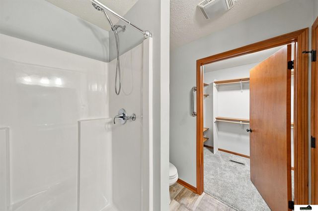 9009 Blacksmith Road, Lincoln, NE 68507