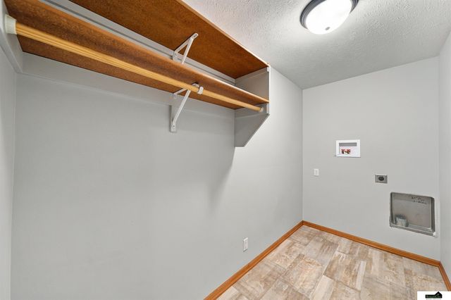 9009 Blacksmith Road, Lincoln, NE 68507