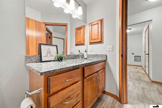 9009 Blacksmith Road, Lincoln, NE 68507