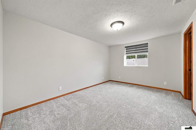 9009 Blacksmith Road, Lincoln, NE 68507