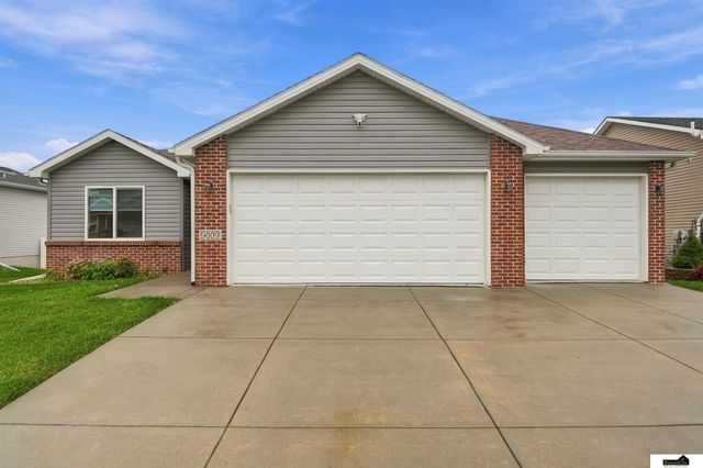 9009 Blacksmith Road, Lincoln, NE 68507