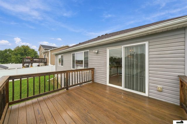9009 Blacksmith Road, Lincoln, NE 68507