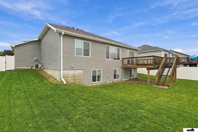 9009 Blacksmith Road, Lincoln, NE 68507