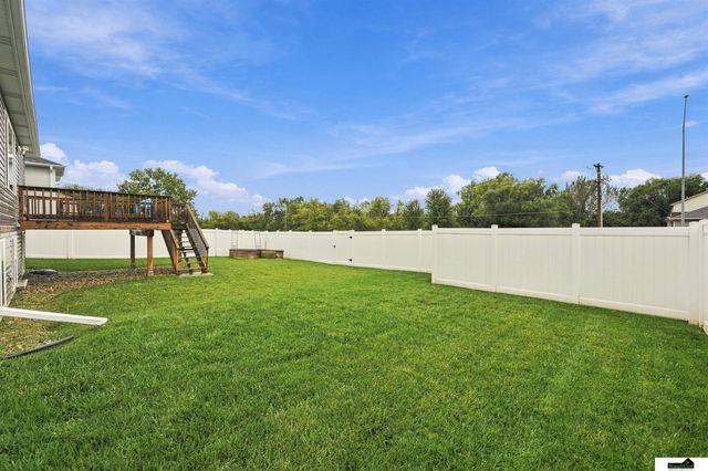 9009 Blacksmith Road, Lincoln, NE 68507