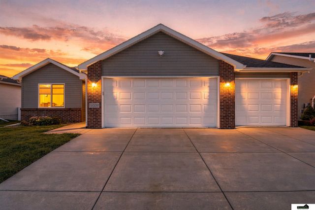 9009 Blacksmith Road, Lincoln, NE 68507