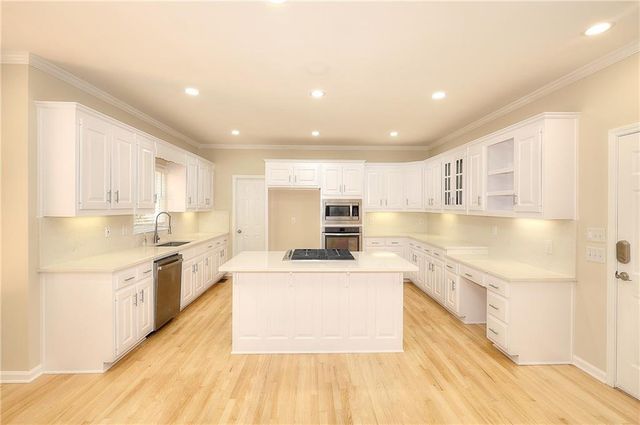 1252 Braeburn Drive, Lawrenceville, GA 30044