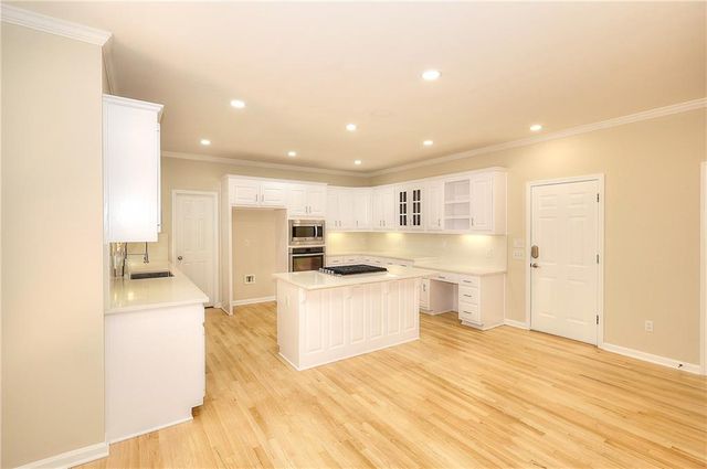 1252 Braeburn Drive, Lawrenceville, GA 30044